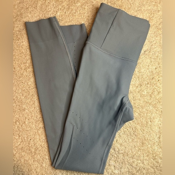 Lululemon Zoned In Tight 27” *Envelope Pocket - Picture 1 of 12